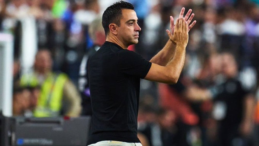 Xavi Hernández en acción con el Barcelona