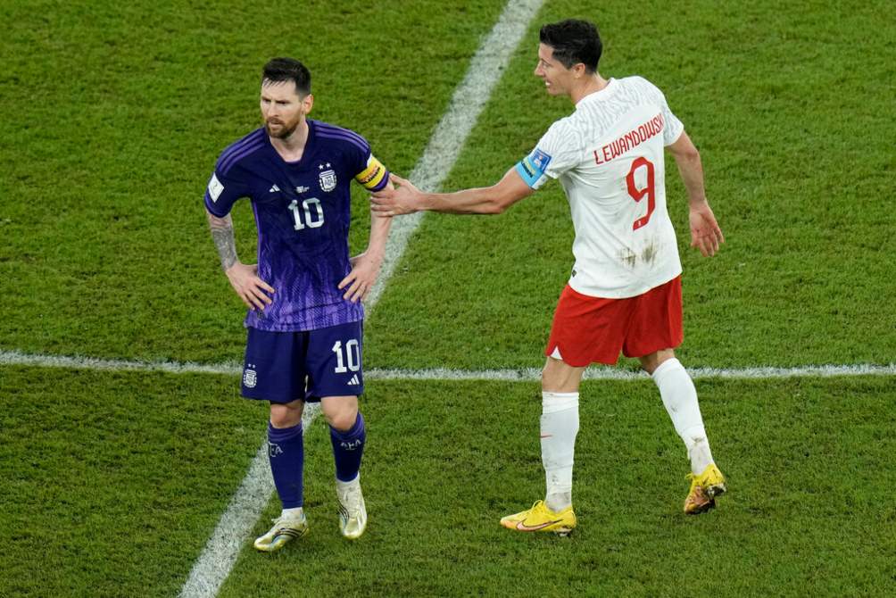 Messi se molestó con Lewandowski