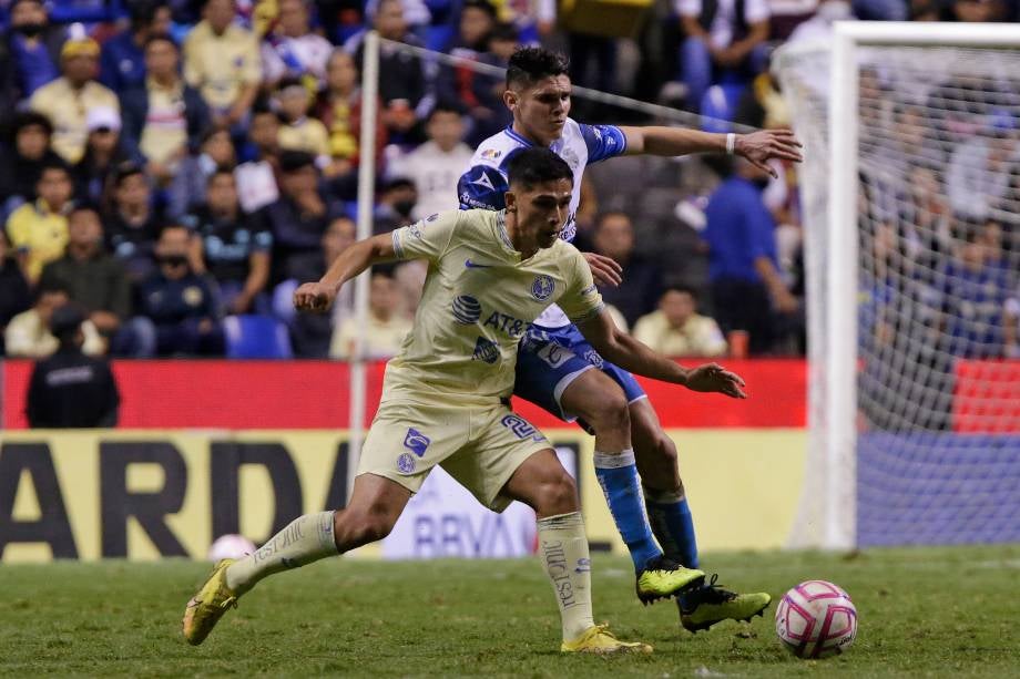 Israel Reyes no se achicó en el Azteca