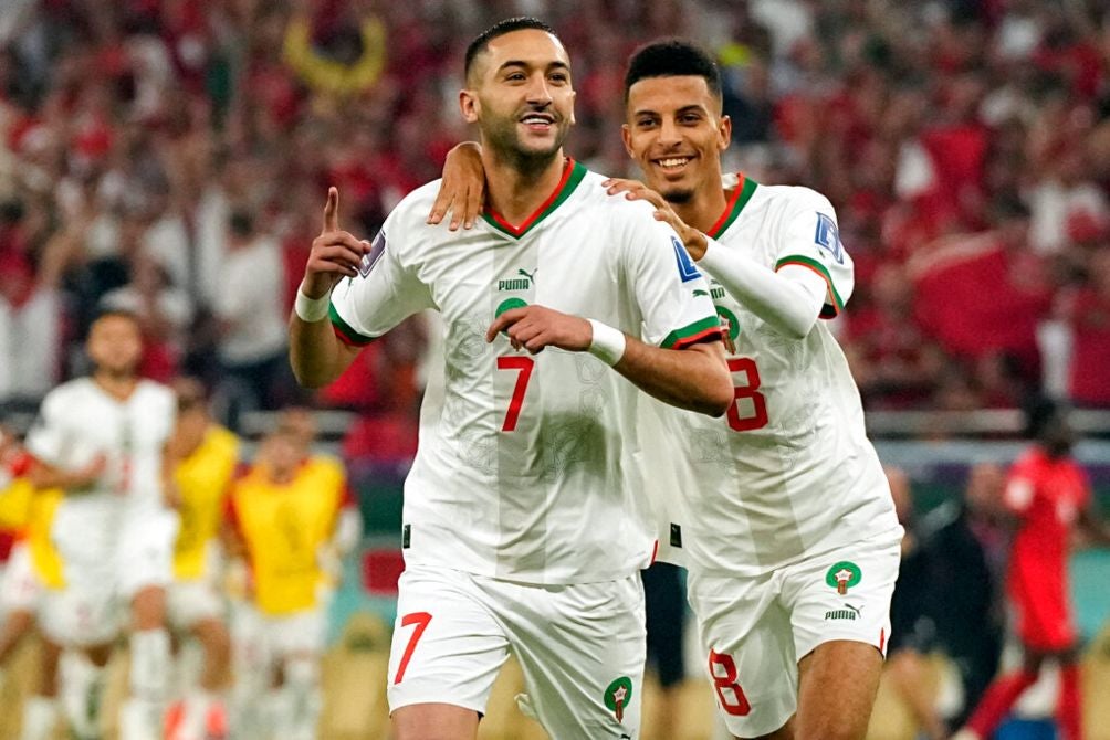 Hakim Ziyech festeja gol de Marruecos