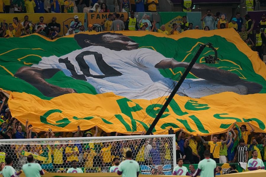 Manta durante partido de Brasil en Qatar 2022