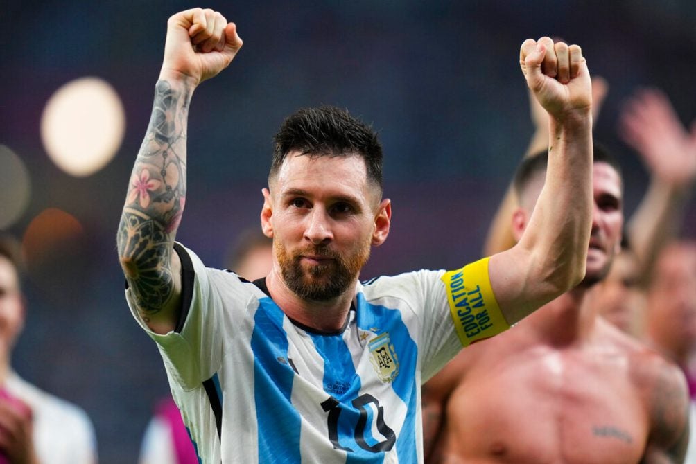 Lionel Messi celebra triunfo ante Australia