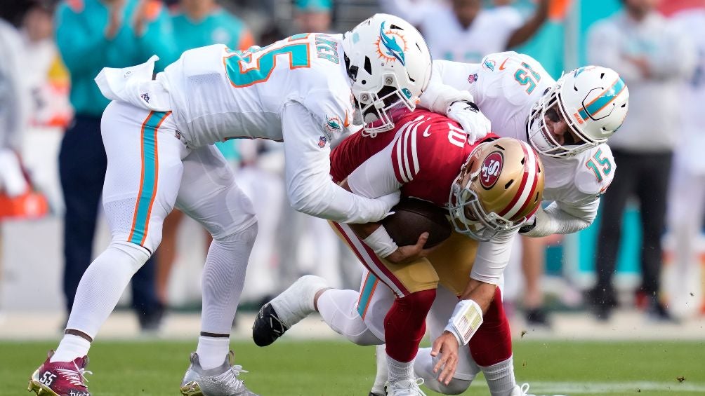 El quarterback salió lesionado del duelo contra Miami