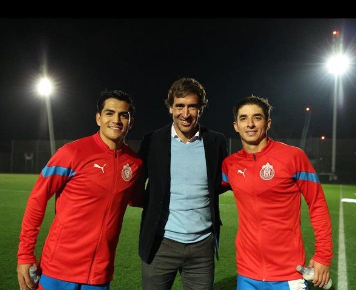 Raúl González convivió con los jugadores de Chivas