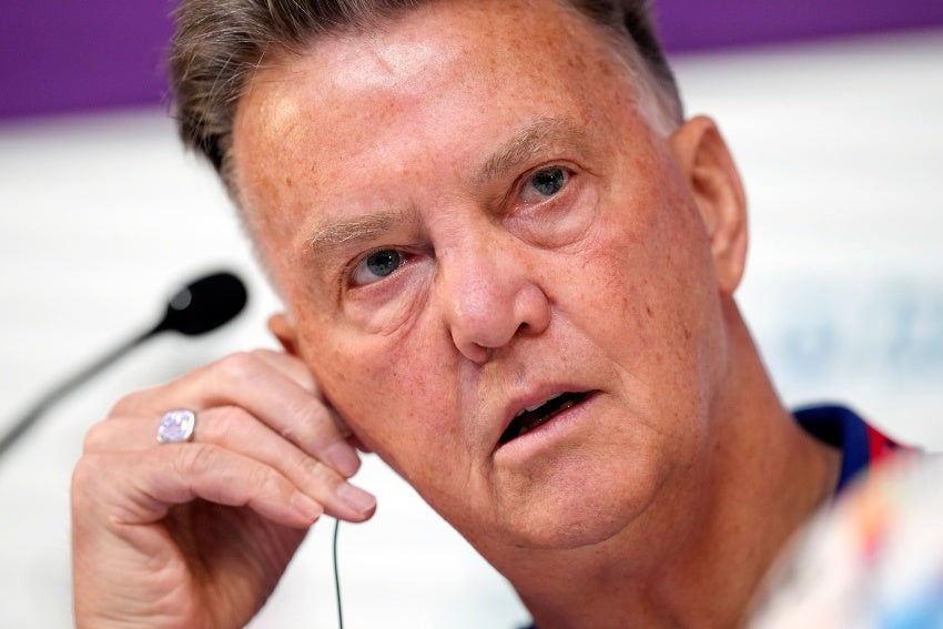 Van Gaal en conferencia de prensa