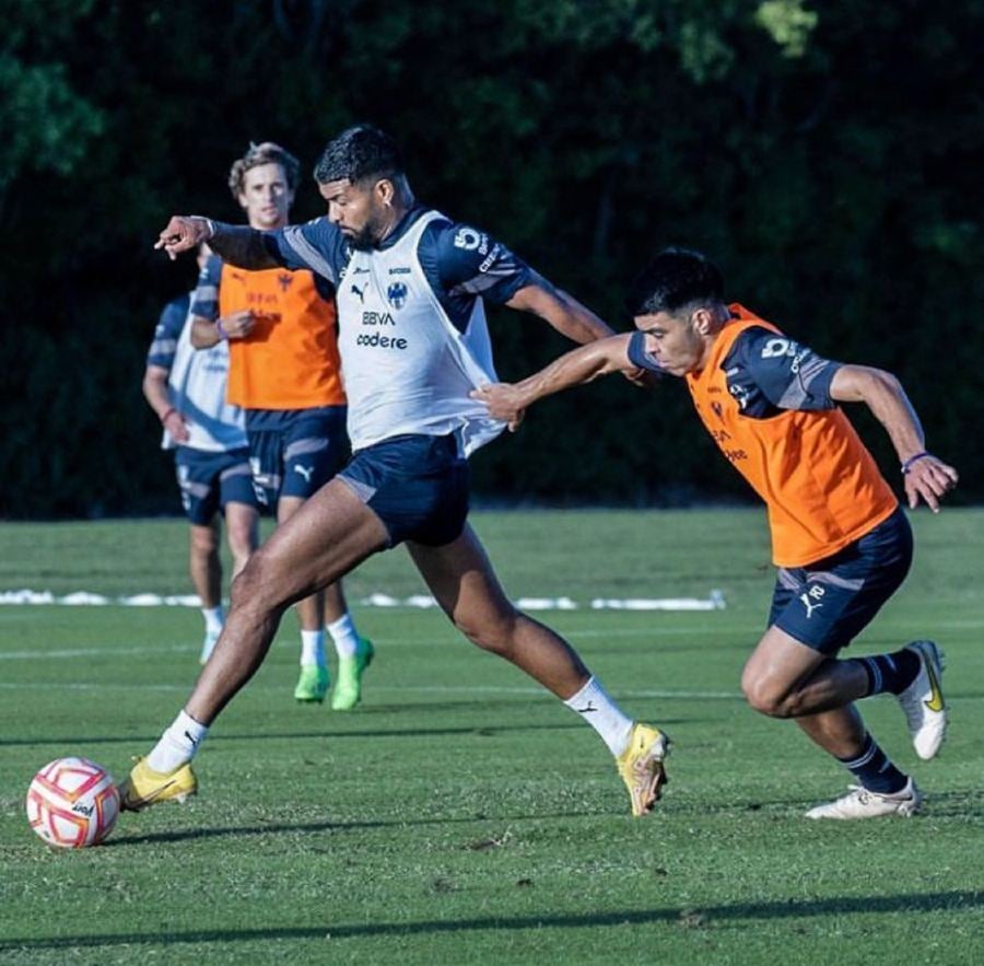 Rodrigo Aguirre en pretemporada