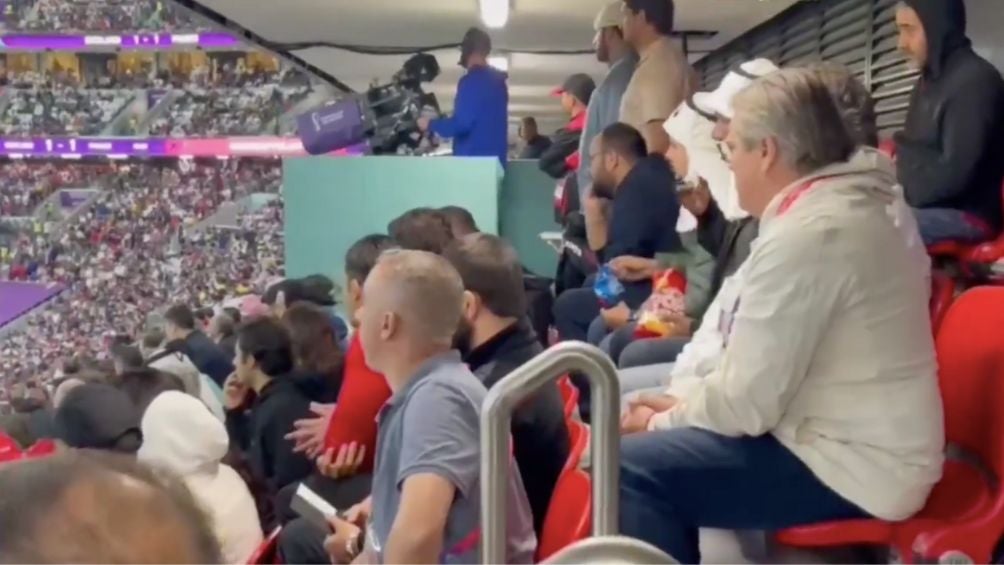 Herrera en el Al-Bayt viendo los Cuartos de Final