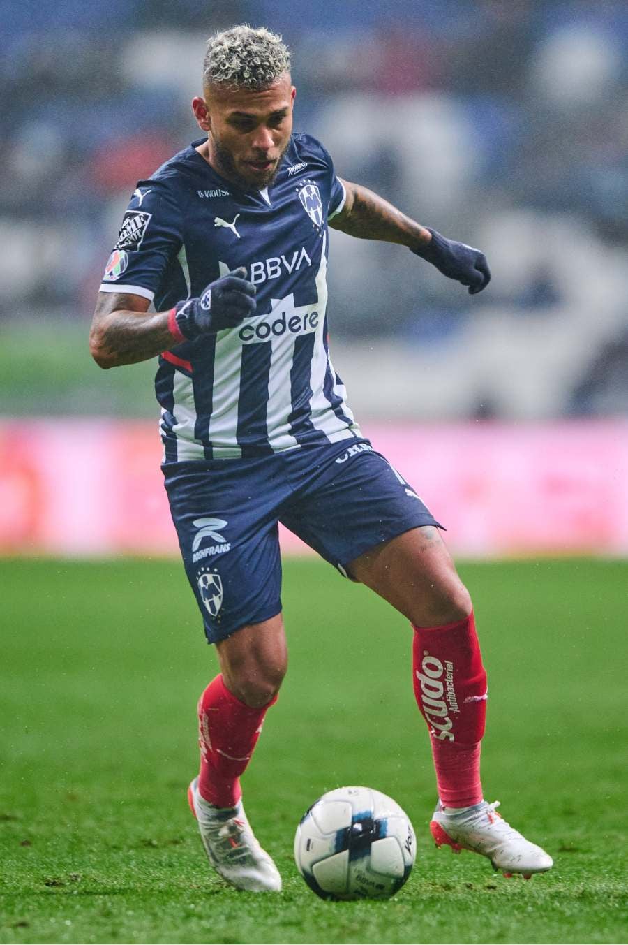 Duván en partido con Rayados