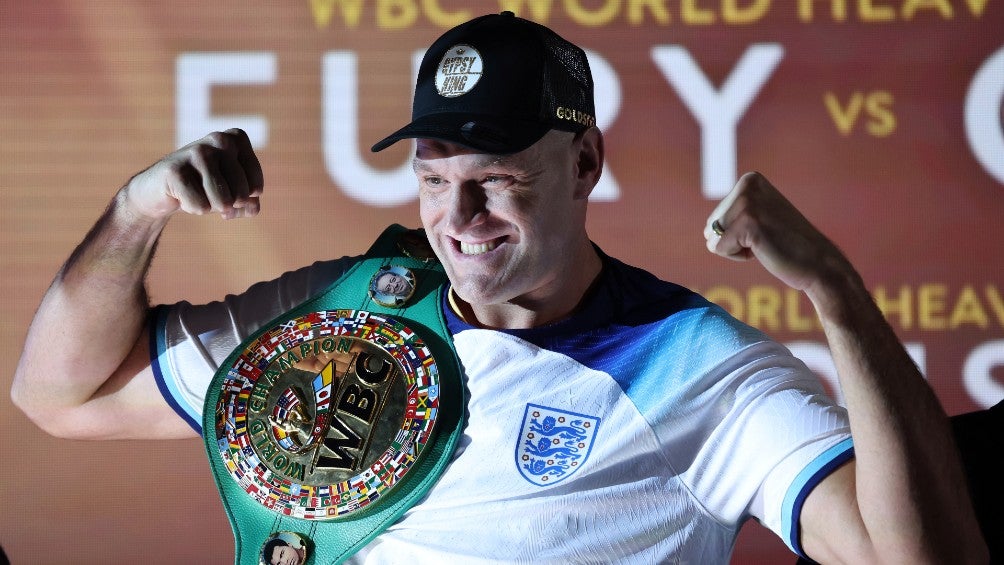 Tyson Fury envía mensaje de apoyo Inglaterra: 'Levanten la cabeza, leones'