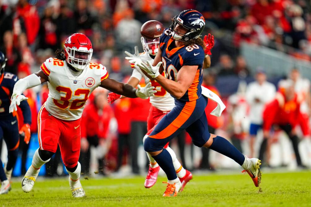 Chiefs vencieron a Broncos