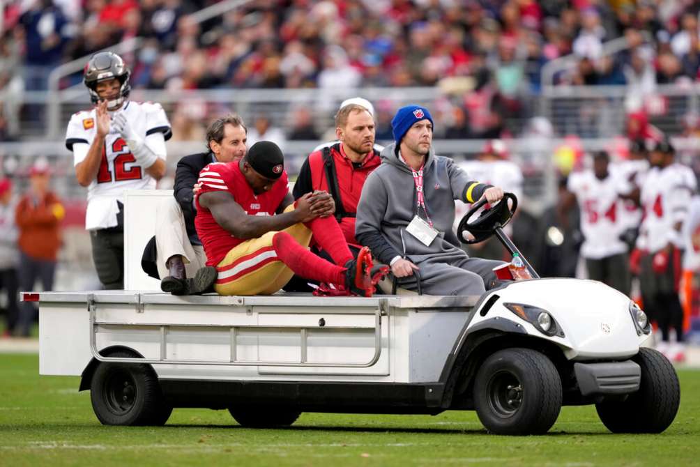 49ers le ganó a Buccaneers