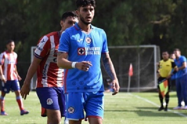 Entró de cambio en duelo contra Necaxa 