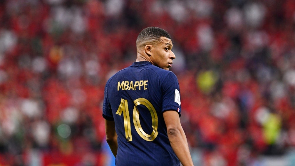 Mbappé en el juego vs Francia