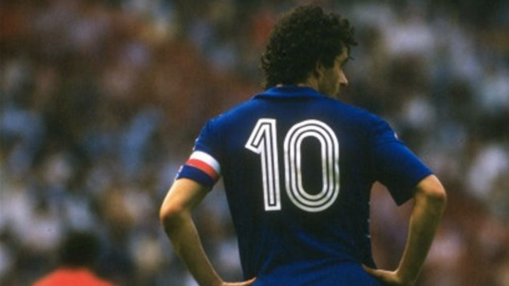 Michel Platini durante su paso por la selección gala