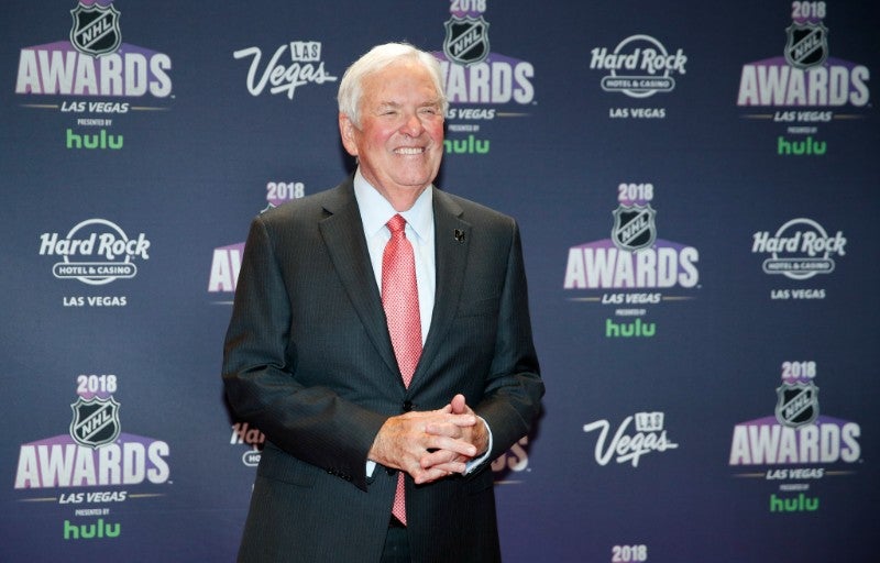 Bill Foley en la alfombra roja antes de los Premios NHL