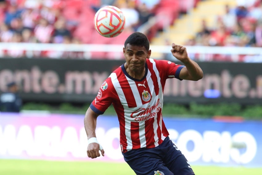 Tiba Sepúlveda en un partido de Chivas