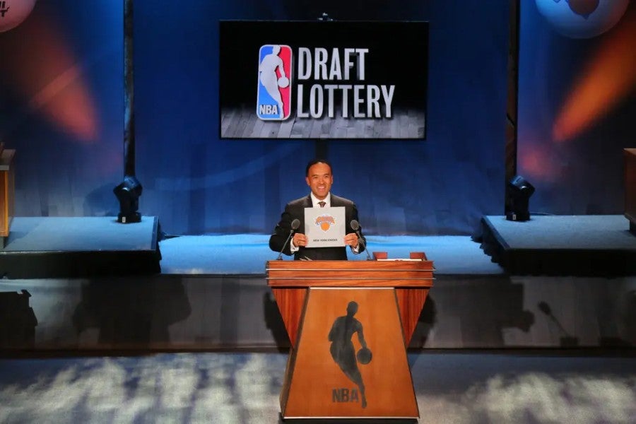 Mark Tatum en el Draft de NBA