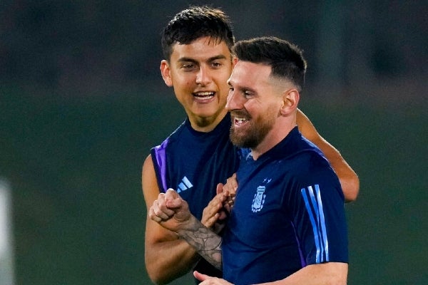 Messi y Dybala en entrenamiento 