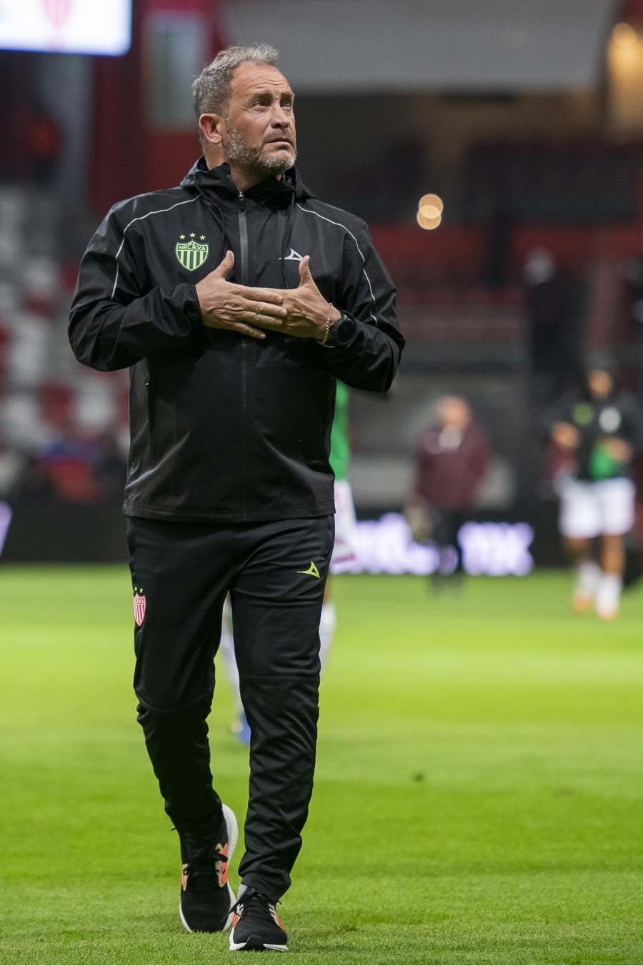 Andrés Lillini en el estadio Nemesio Diez