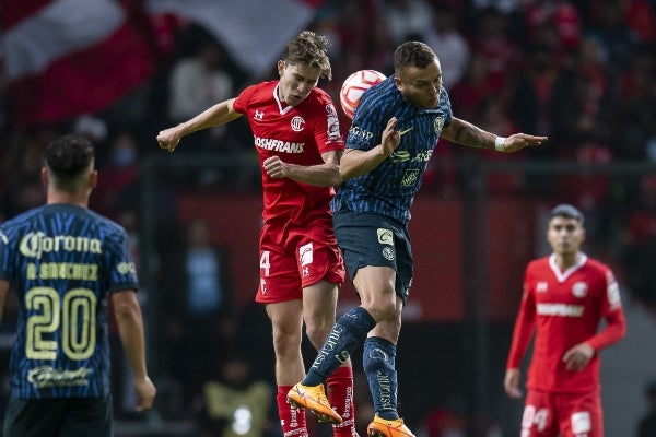 En disputa por el balón