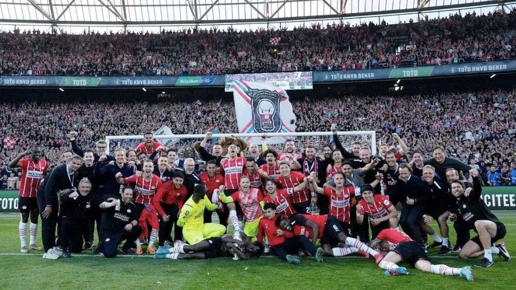 Erick Gutiérrez y el PSV ganan la Copa de Holanda