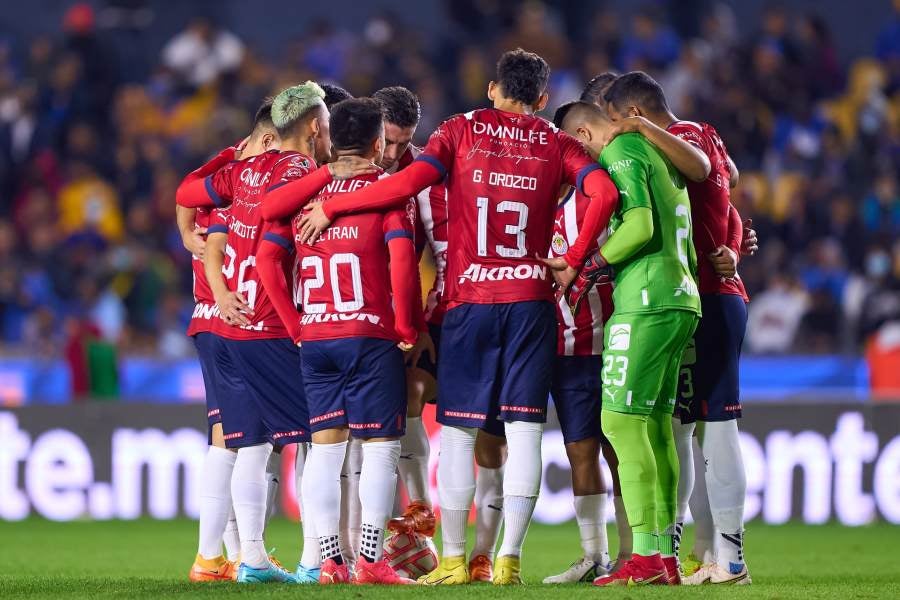 Chivas en el partido contra Tigres en la Copa por México