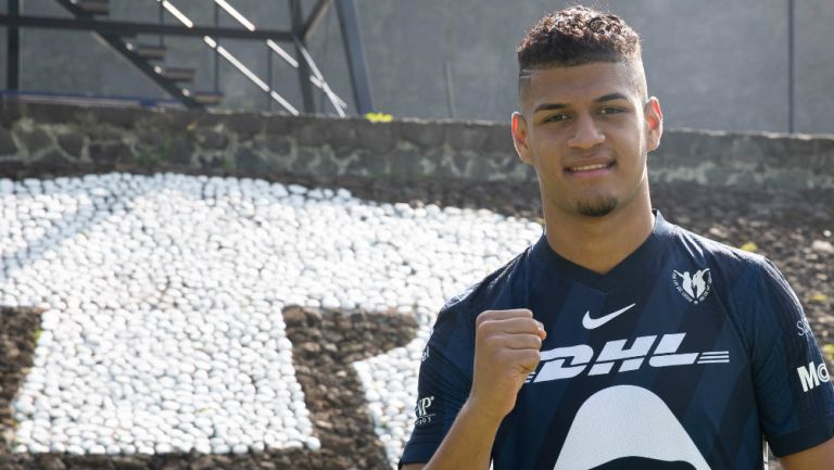 José Luis Caicedo presentado en Cantera 