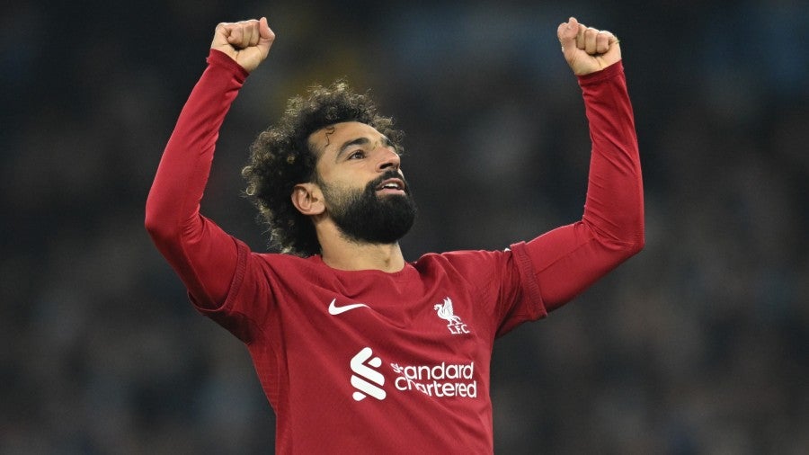 Mohamed Salah jugando con el Liverpool