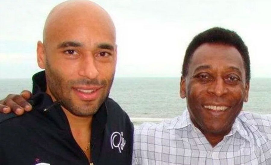 Pelé y su hijo Edinho en Brasil