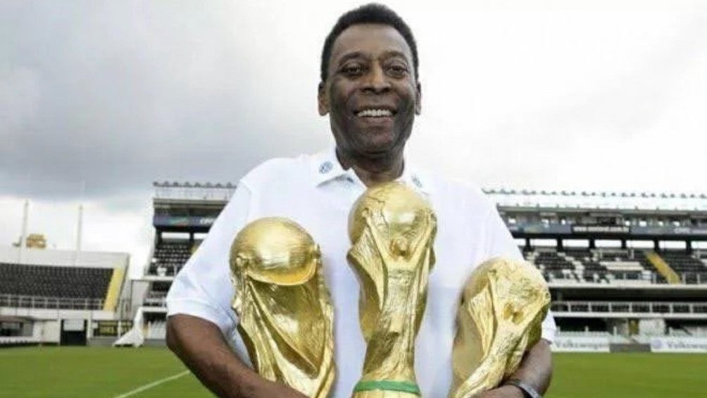 Pelé: Su hijo Edinho llega a Hospital donde está internado