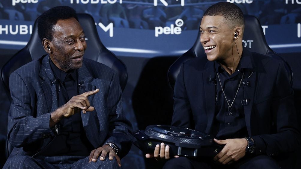 Pelé con Kylian Mbappé