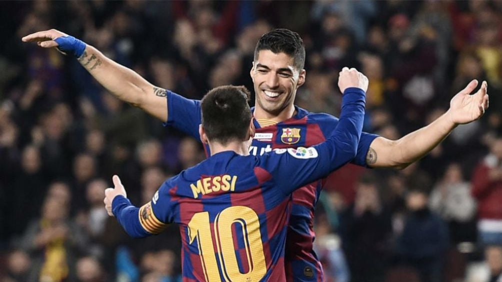 Messi y Suárez celebrando gol en Barcelona