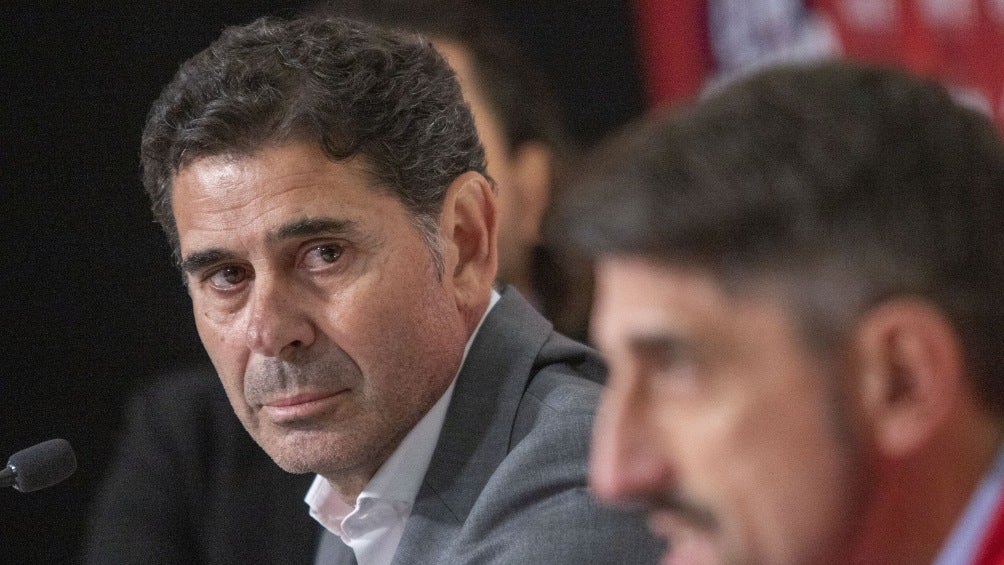 Fernando Hierro, director deportivo de Chivas