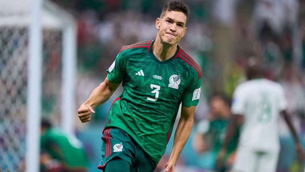 César Montes en Qatar 2022 con México