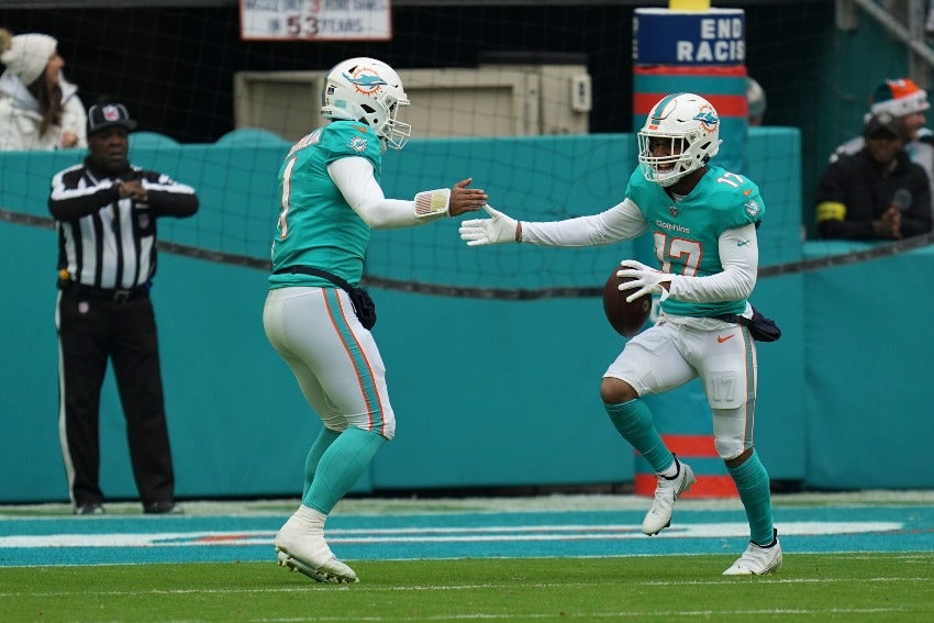 Tagovailoa en un juego de Dolphins