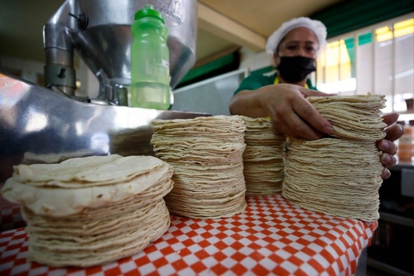 Precio de tortillas aumenta en México