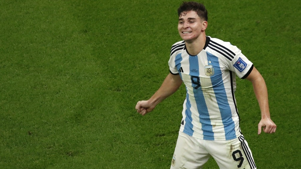 Julián Álvarez en Qatar 2022 con Argentina