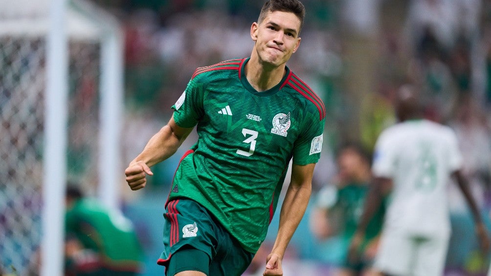 César Montes con la Selección Nacional