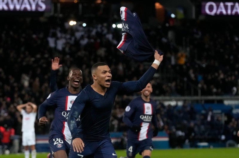 Mbappé en festejo de gol