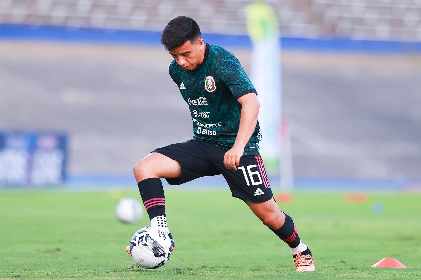 Nene Beltrán en entrenamiento con México