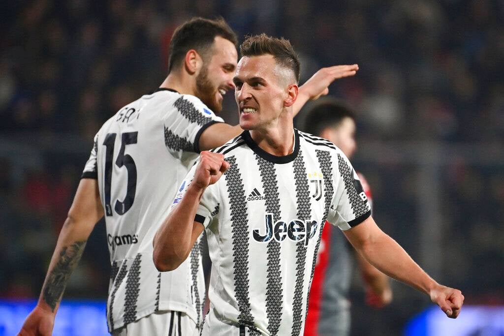 Arkadiusz Milik le dio el triunfo a la Juventus 