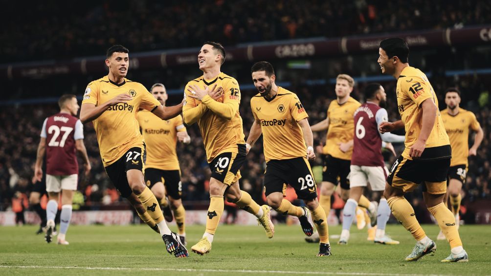 La celebración tras el gol de Podence