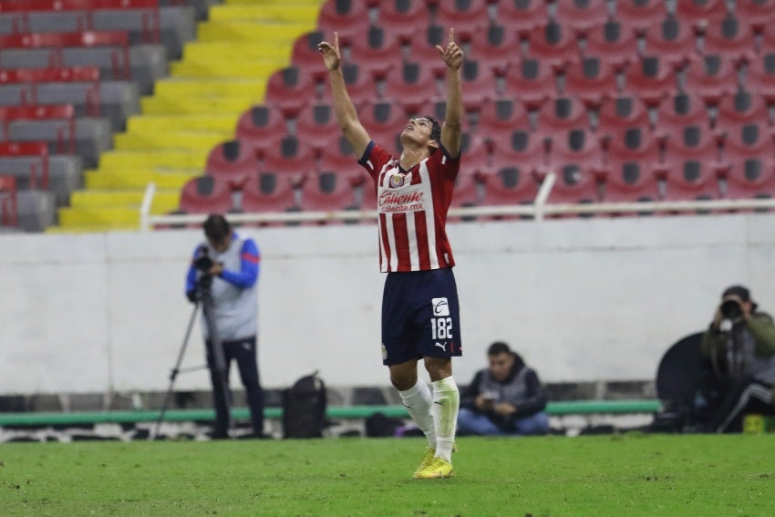 Luis Puente en un partido de Chivas