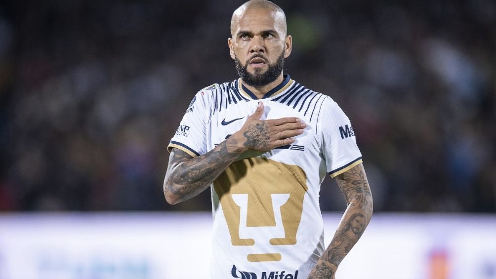 Dani Alves lanza mensaje tras las acusaciones contra su persona