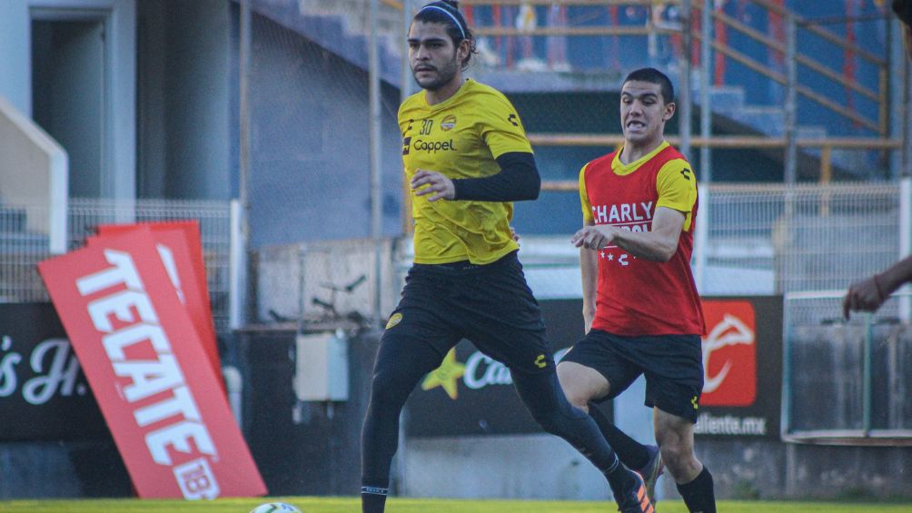 Entrenamiento de Dorados previo al début en la Expasión