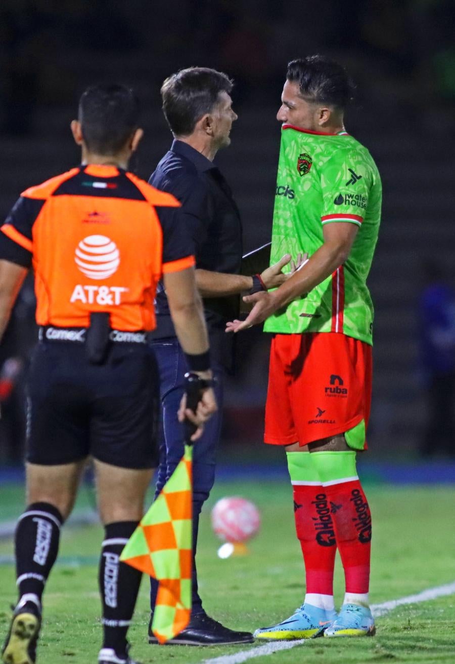 Cristante y Salcedo en juego con Juárez