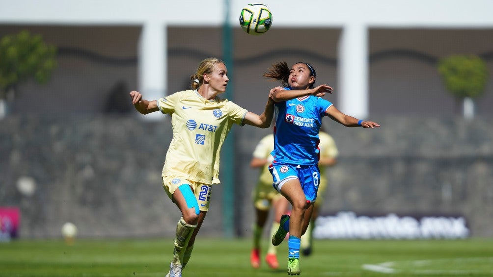 Sarah Luebbert fue titular en su regreso al América Femenil