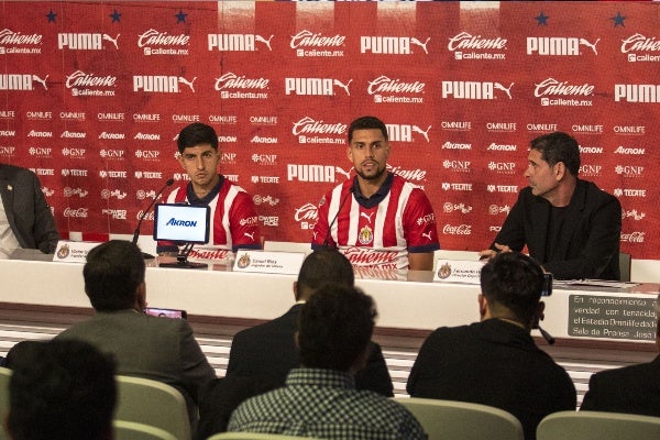 Pocho y Daniel durante su presentación