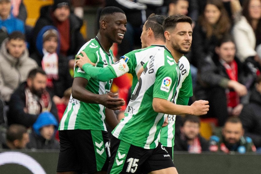 Real Betis le pegó al Rayo en su casa