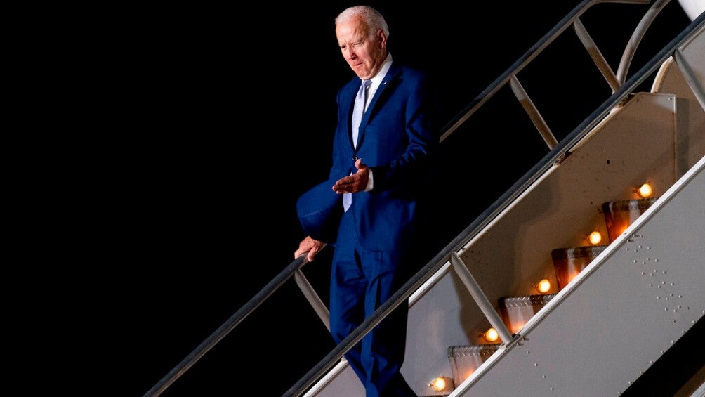 Joe Biden llegó a México por el AIFA para participar en cumbre de líderes